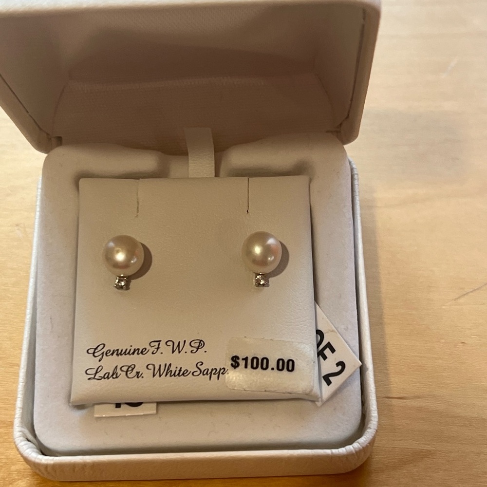 Genuine F.W.P. Lab growing Perl earrings .